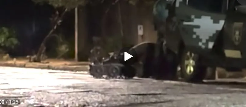 Bope usa robô antibombas e descarta explosivo em mala abandonada;